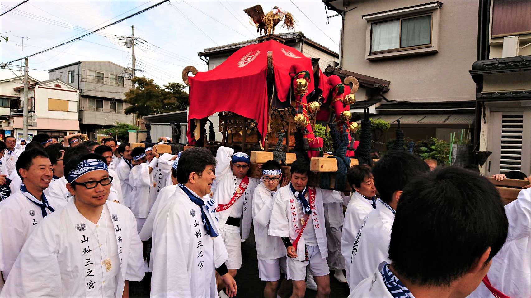 Festival at “Yamashina-Sannomiya”